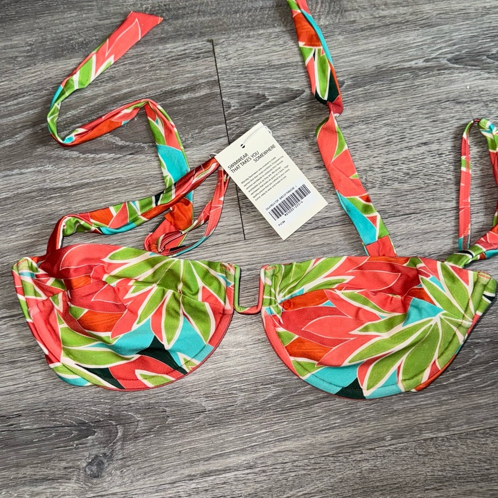 Monday swimwear printed top
